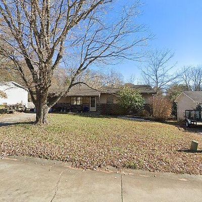 326 Springview Dr, Jackson, MO 63755