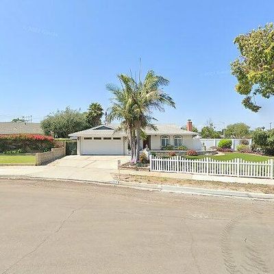 3289 Washington Ave, Costa Mesa, CA 92626