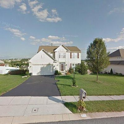 335 El Vista Dr, Hanover, PA 17331