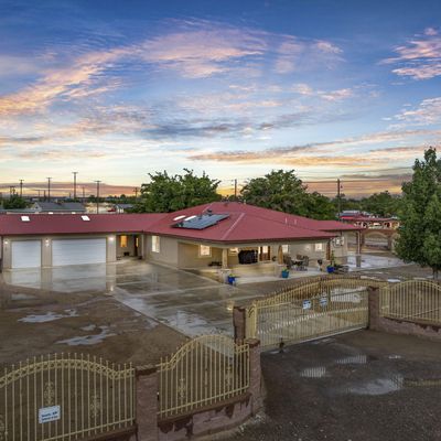 3604 Barcelona Rd Sw, Albuquerque, NM 87105