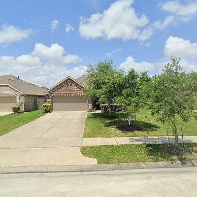 3038 Coreopsis Ct, Dickinson, TX 77539