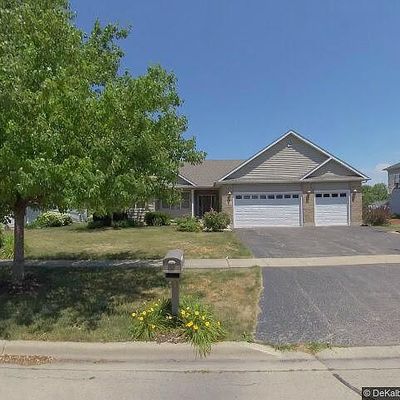 313 W Burlington Dr, Maple Park, IL 60151