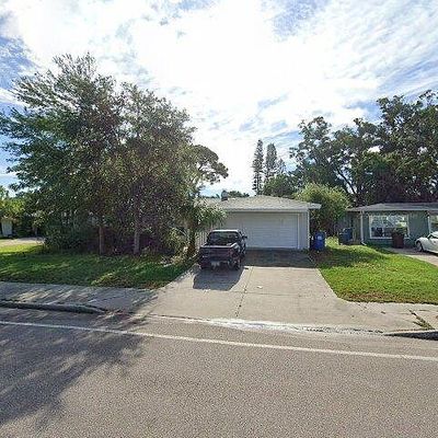 4221 Shore Acres Blvd Ne, Saint Petersburg, FL 33703