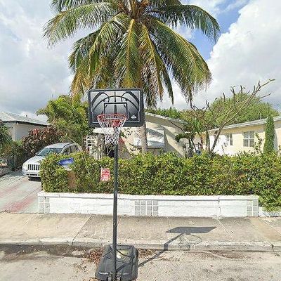 423 N F St, Lake Worth Beach, FL 33460