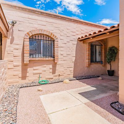 4258 E Presidio Rd, Tucson, AZ 85712