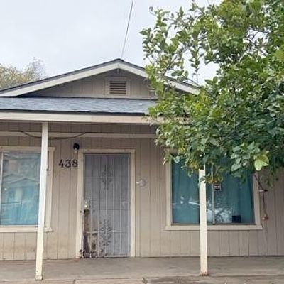 438 E Valley St, Coalinga, CA 93210