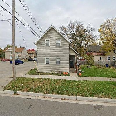 441 Crosby St Nw, Grand Rapids, MI 49504