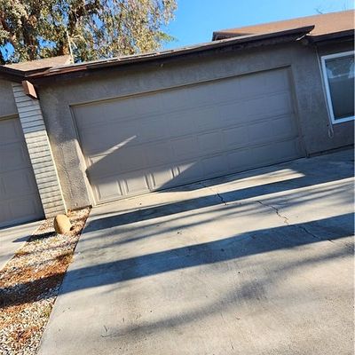 4512 Country Wood Ln, Bakersfield, CA 93313