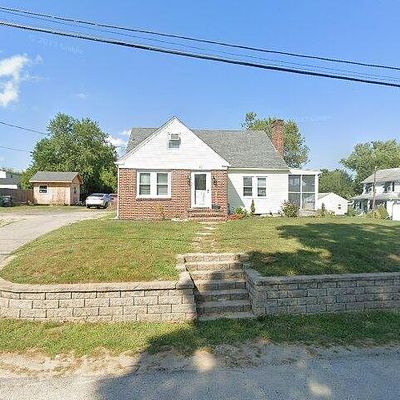 39 Rowe Ave, Warwick, RI 02889