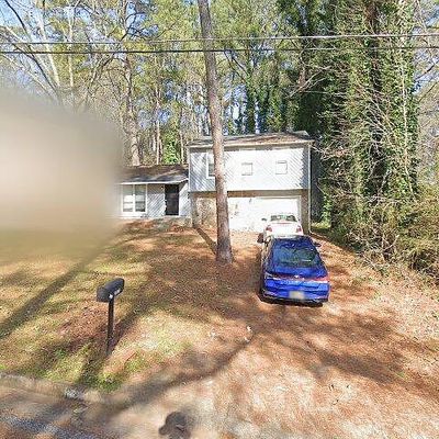 3922 W Wood Path, Stone Mountain, GA 30083