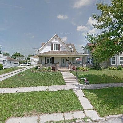 506 W Benton St, Wapakoneta, OH 45895