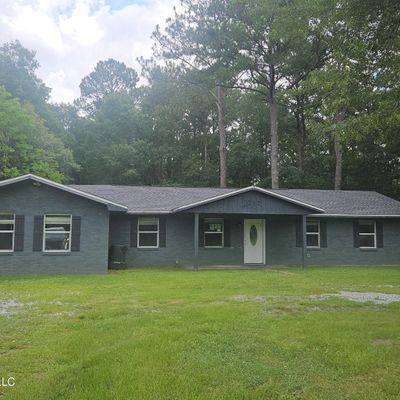 5217 Wildwood Rd, Moss Point, MS 39562