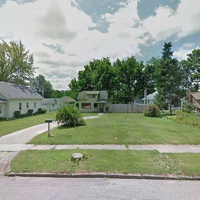 566 Tisdale Ave, Lansing, MI 48910