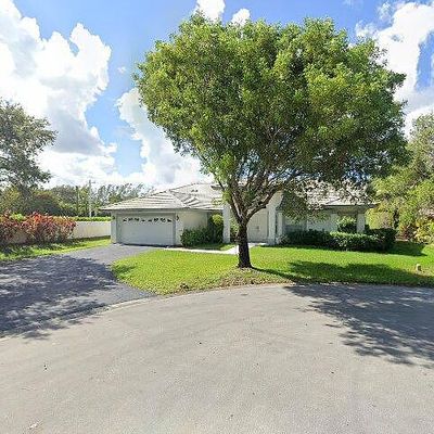 4610 Nw 100 Th Way, Coral Springs, FL 33076