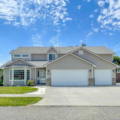 4808 Hilltop Dr, Pasco, WA 99301