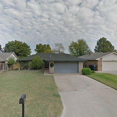 6613 Laurel Rd, Oklahoma City, OK 73162