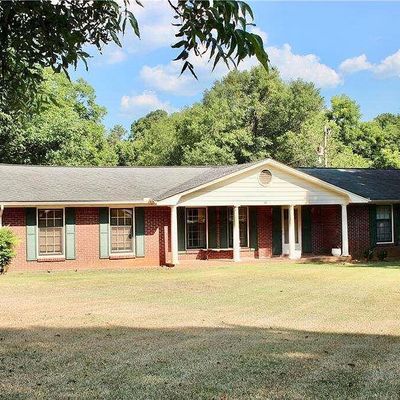 684 N Cherokee Rd, Social Circle, GA 30025