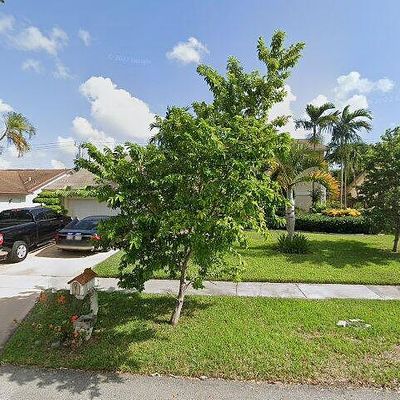 6900 Nw 44 Th Ct, Lauderhill, FL 33319