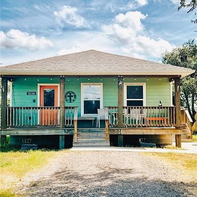 702 Celia, Woodsboro, TX 78393