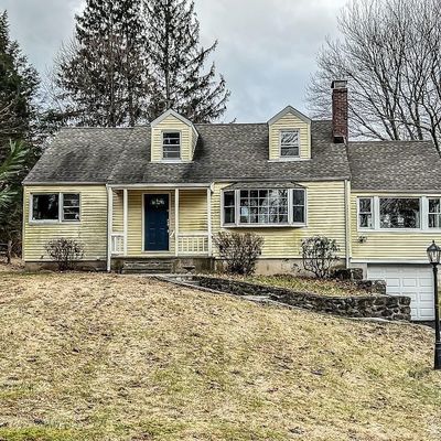 8 Cedar Hill Rd, Newtown, CT 06470