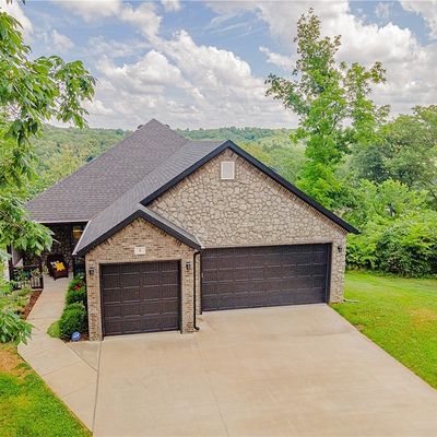 8 Tilbury Ln, Bella Vista, AR 72715