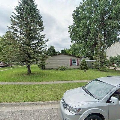 729 Cardinal Ct, Howell, MI 48843