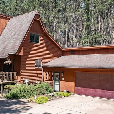 7614 Circle Dr, Waupaca, WI 54981