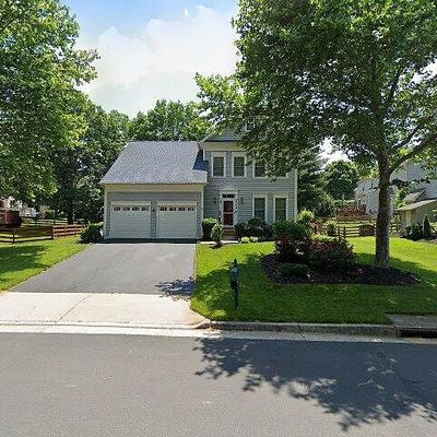 9773 Runner Stone Pl, Bristow, VA 20136