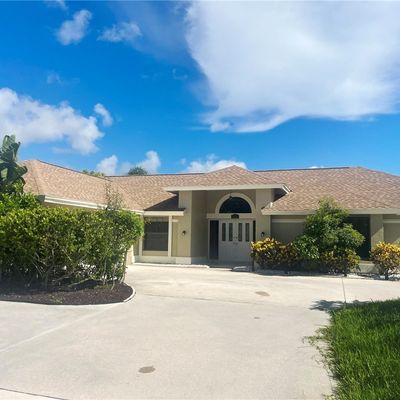 9869 Treasure Cay Ln, Bonita Springs, FL 34135