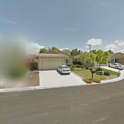 895 Valley Oak Dr, Hollister, CA 95023