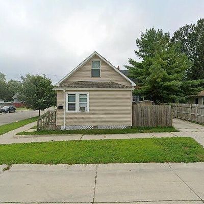 902 Rawlins St, Port Huron, MI 48060