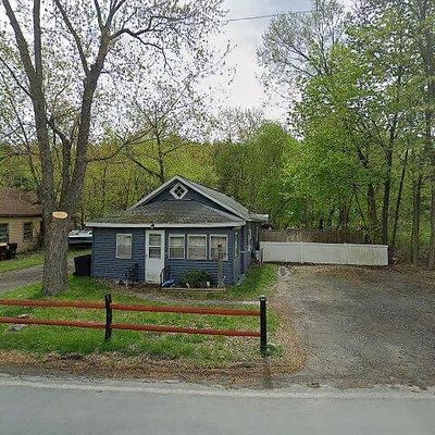 95 Pershing Ave, Wynantskill, NY 12198