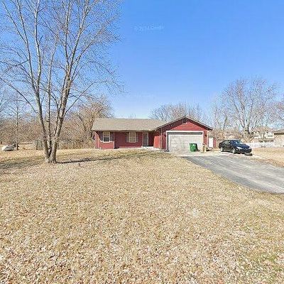 953 Kendall Rd, Peculiar, MO 64078