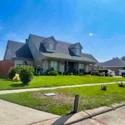 107 Maria Cir, Houma, LA 70360