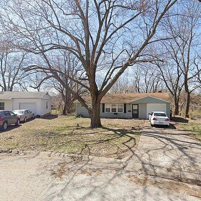 11014 Cambridge Ave, Kansas City, MO 64134