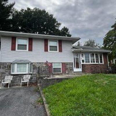 1128 Wynnbrook Rd, Secane, PA 19018