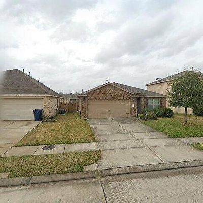 1003 Amaryllis Rd, Baytown, TX 77521