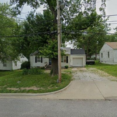 10041 Holmes Rd, Kansas City, MO 64131