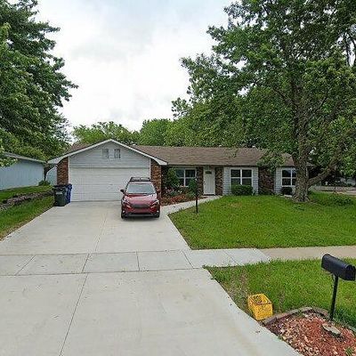 1008 Parkview Rd, Lawrence, KS 66049