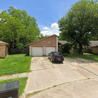 10126 Wild Hollow Ln, Houston, TX 77088