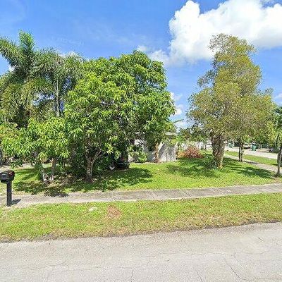 12620 Nw 23 Rd Ave, Miami, FL 33167