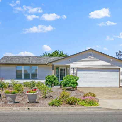 1303 Vanderbeck Ln, Woodburn, OR 97071