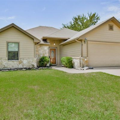 1305 Laredo Dr, Granbury, TX 76048