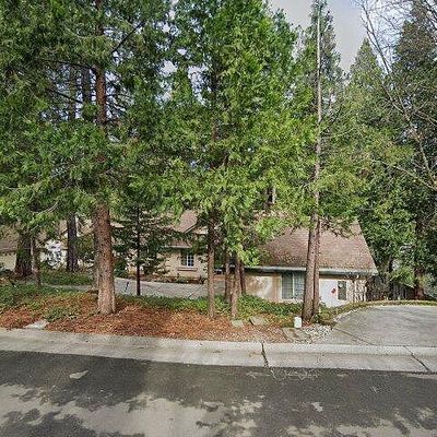 134 Buckingham Ct, Grass Valley, CA 95949