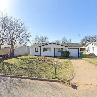 119 Westview Ln, Iowa Park, TX 76367