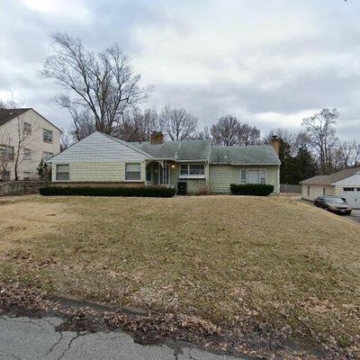 1209 W Beverly Rd, Independence, MO 64055