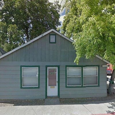 123 E Raymond St, Yreka, CA 96097