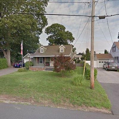 156 Frontenac St, Chicopee, MA 01020