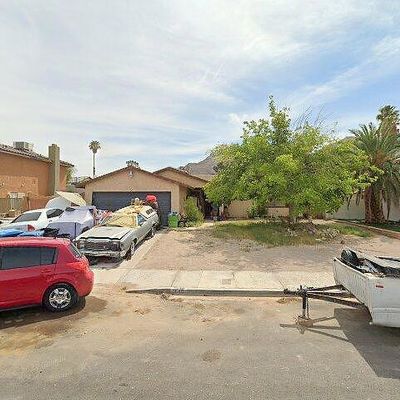 1640 Rolling Hills Dr, Las Vegas, NV 89156