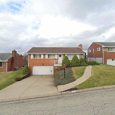 165 Woodhall Dr, Pittsburgh, PA 15236